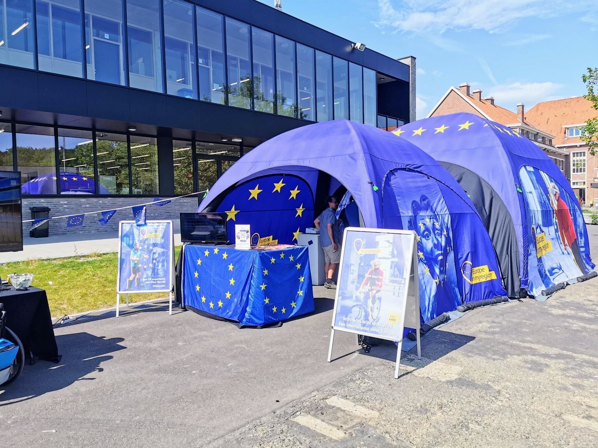 Carpa hinchable Globe - set completo - 4x4m estructura negro - techo impreso