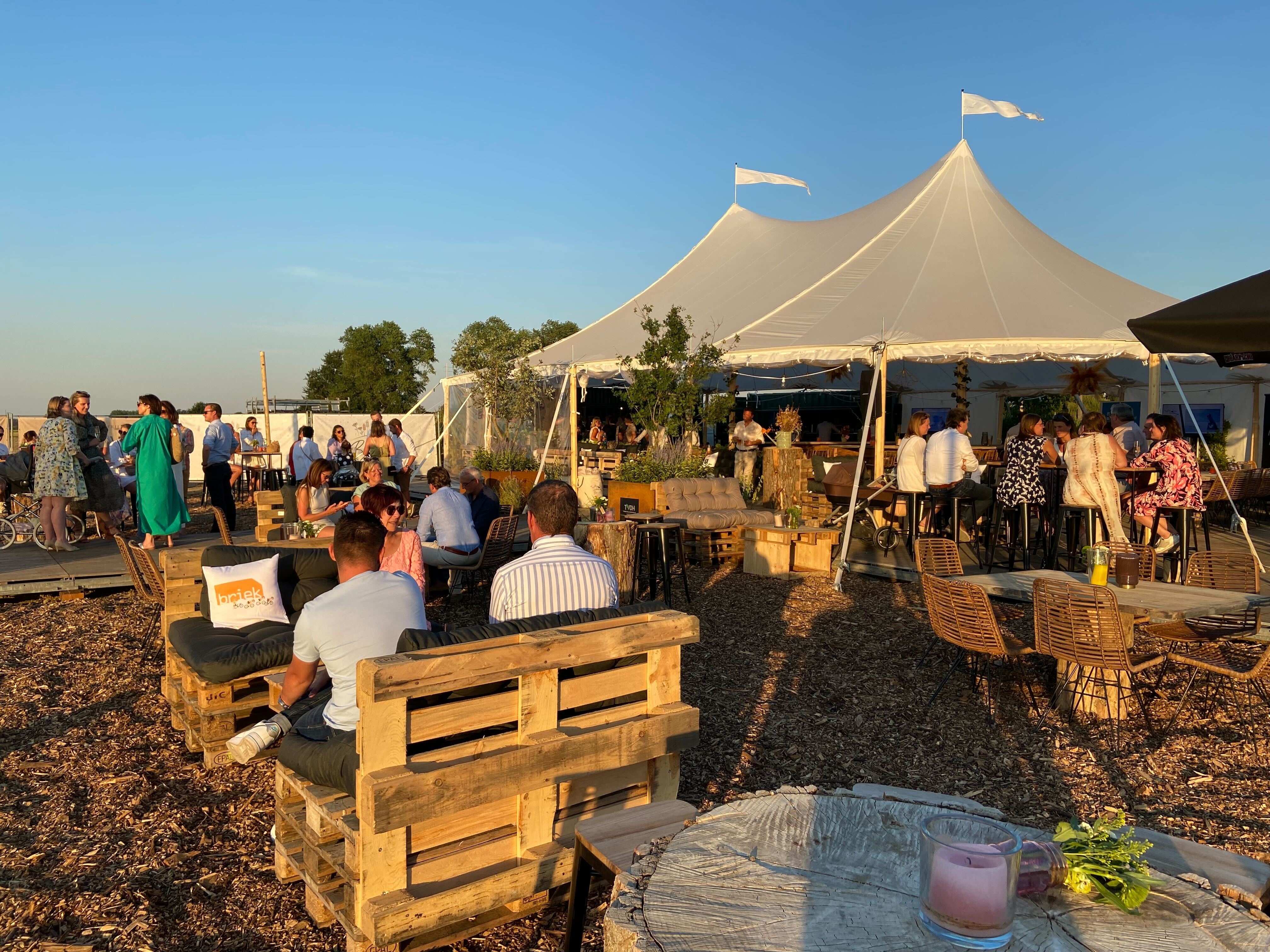 Sailcloth tent 14x32m - Passage height 2,44m