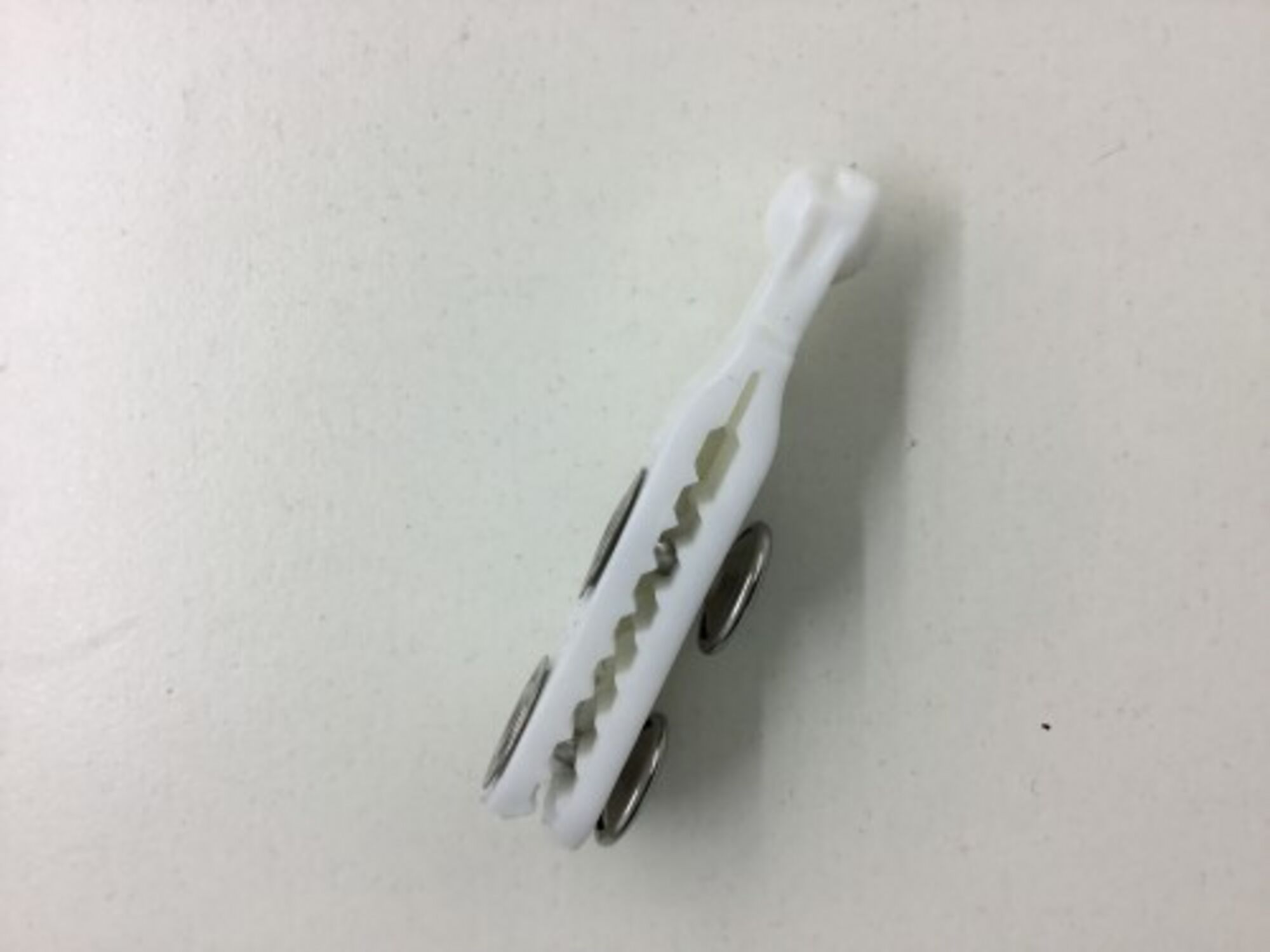 Suspension piece for keder sidewall pagoda