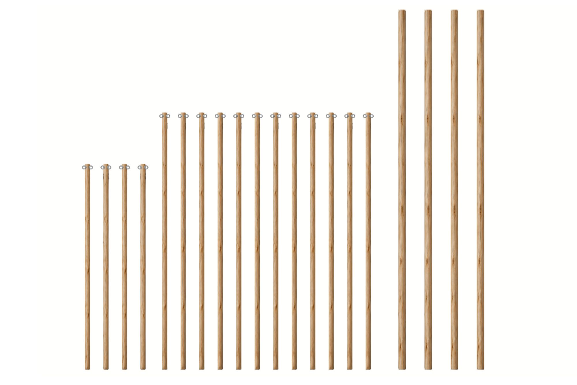 Set houten palen in drie groepen: korte en middelgrote palen met twee oogmoeren bovenaan, en vier hoge palen zonder oogmoeren