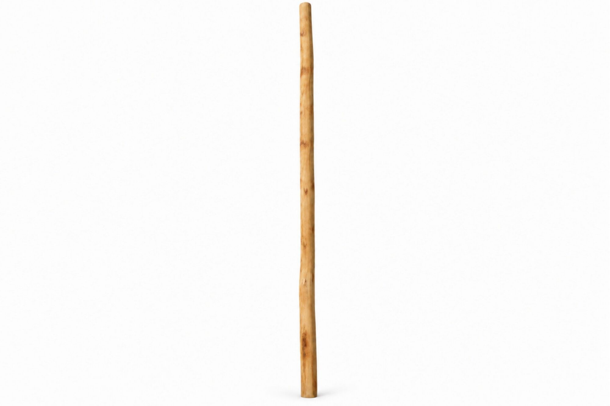 Robinia houten paal van 5 meter met een diameter van 12–15 cm op een witte achtergrond.